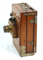 CAMARA-FOTOGRAFICA-ANTIGUA4.png