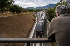 El Canfranero saliendo de la estación de jaca_1.jpg