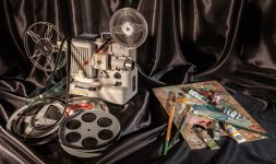 Una vida entre óleos y cine.jpg Una vida entre óleos y cine.jpg